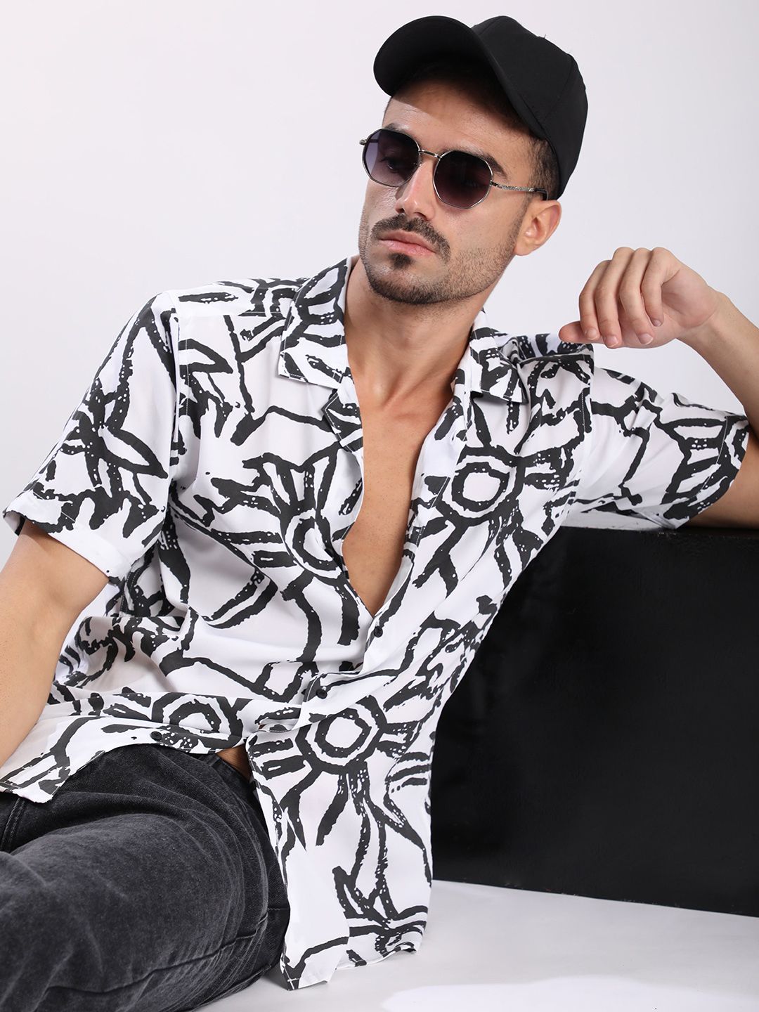 Bene Kleed Men Abstract Printed Cuban Collar Casual Shirt