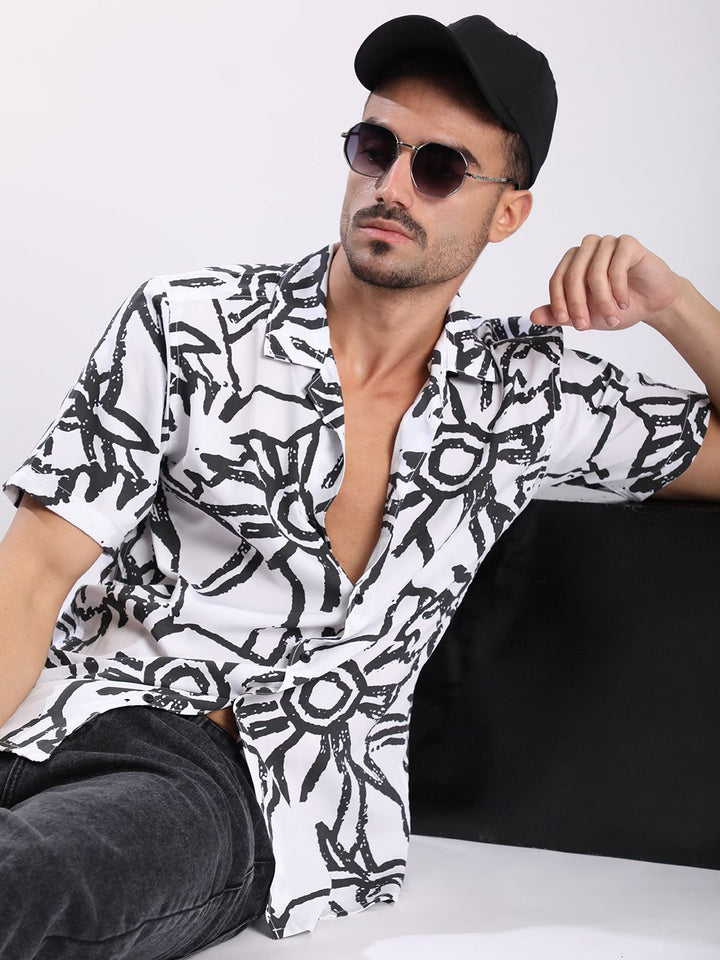 Bene Kleed Men Abstract Printed Cuban Collar Casual Shirt