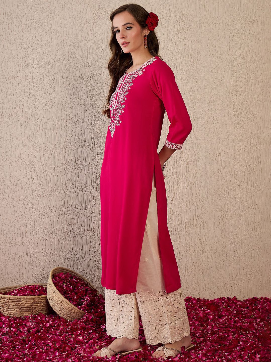 Indo Era Women Floral Embroidered Thread Work Kurta