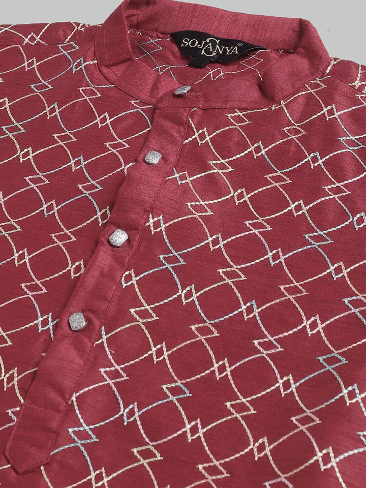 SOJANYA Motif Etnik Bersulam Kurta Lurus Dengan Churidar