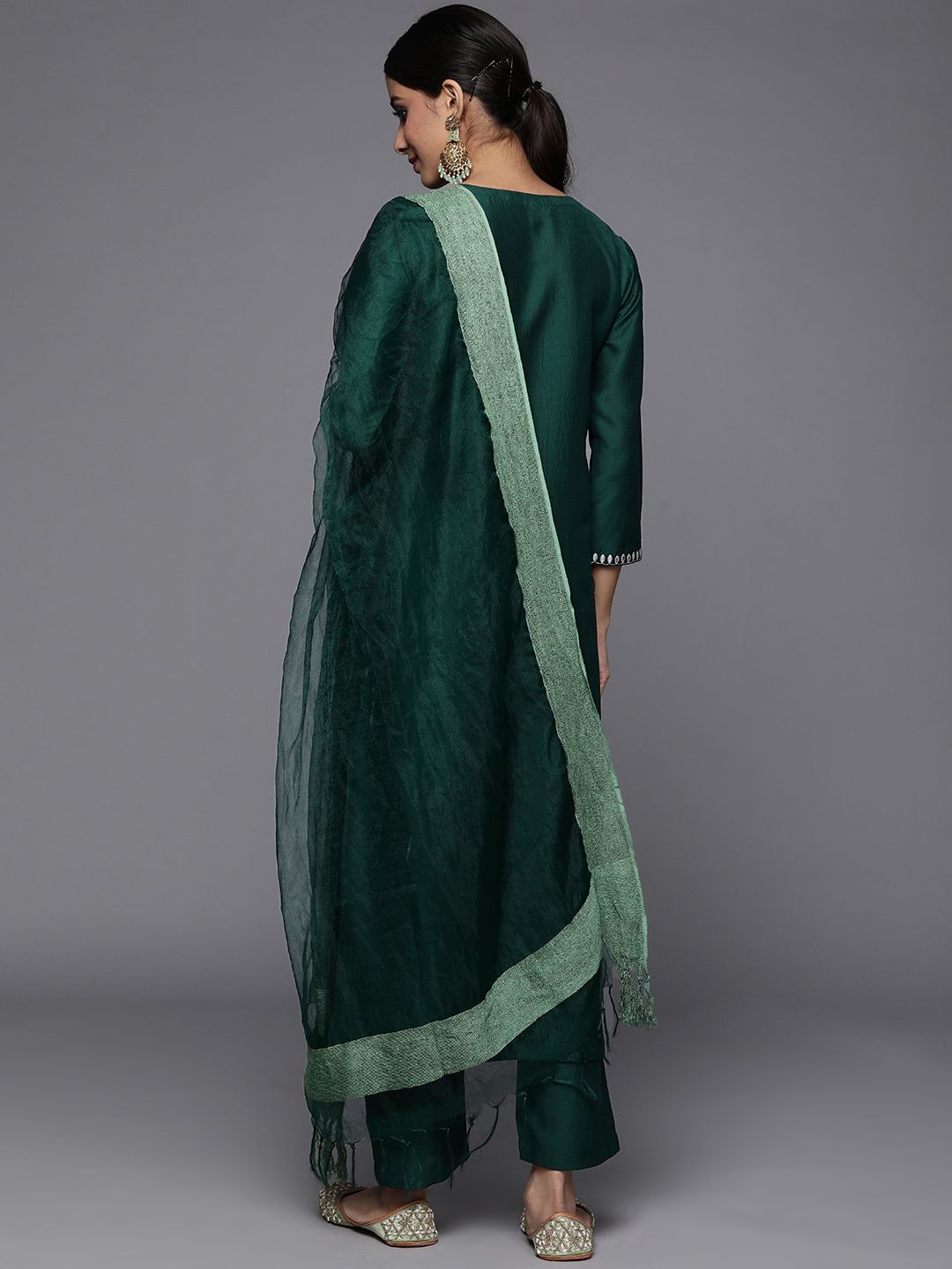 Motif Etnik Green Varanga Wanita Bersulam Gotta Patti Kurta Dengan Seluar & Dengan Dupatta
