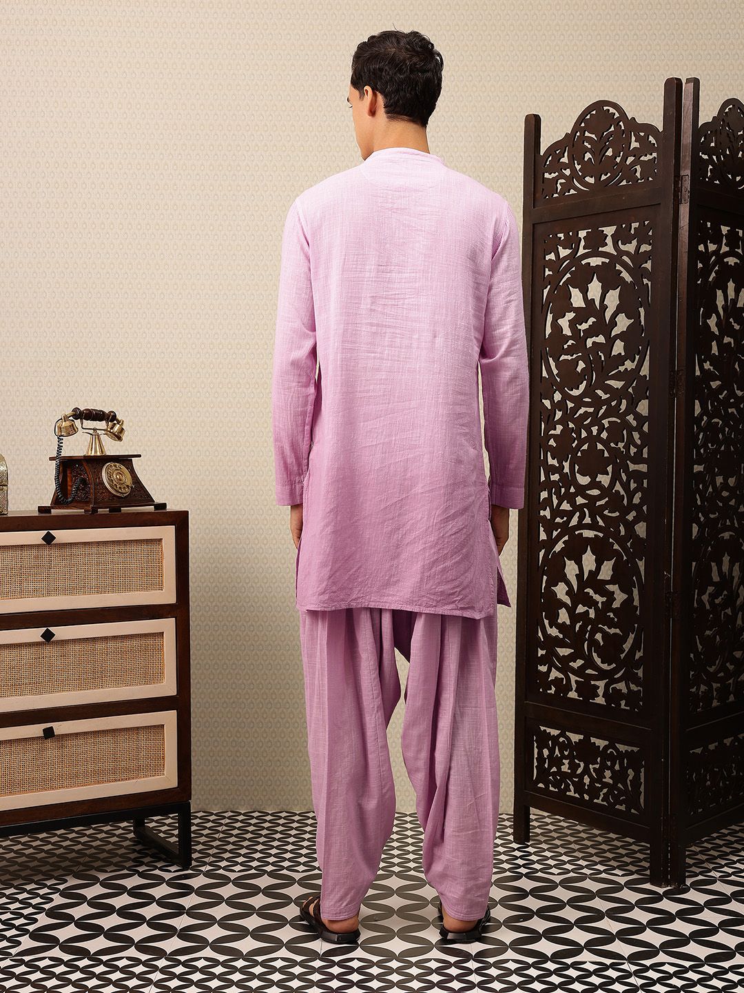 House of Pataudi Floral Embroidered Pure Cotton Jashn Kurta with Salwar