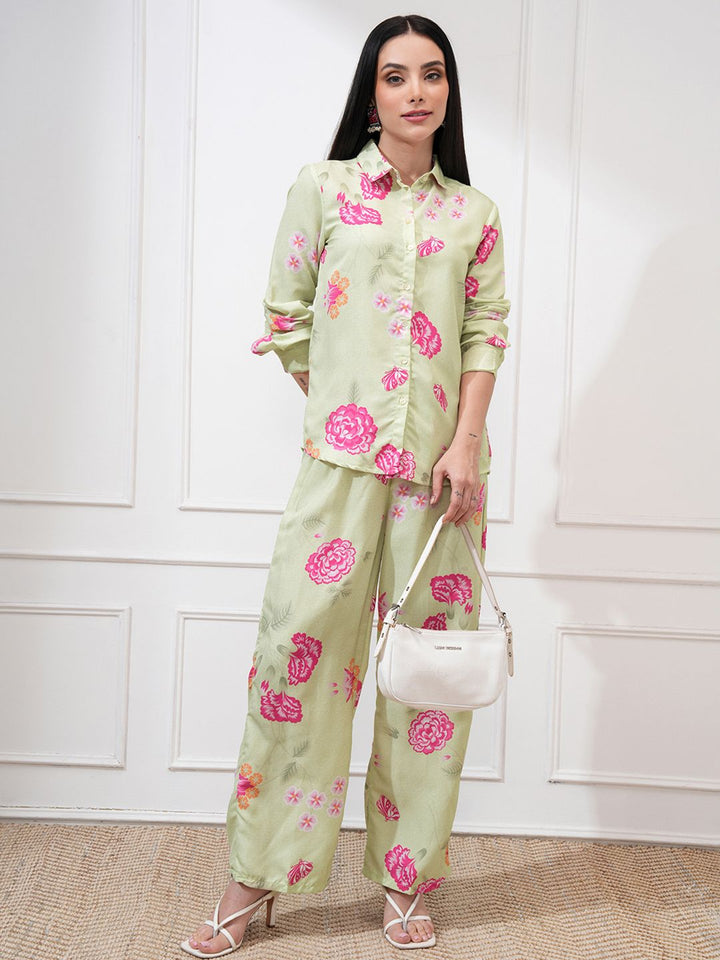 Vastralay Green Floral Printed Long Sleeves Shirt With Trousers
