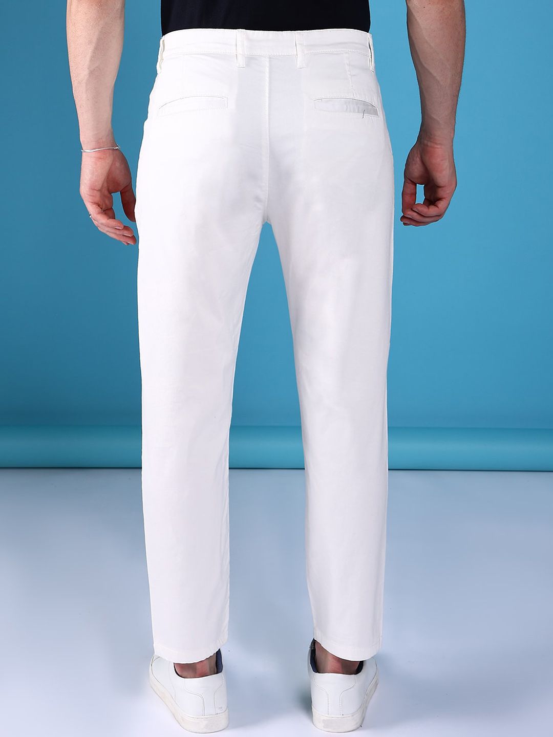 The Indian Garage Co Men Textured Regular Fit Pleated Trousers