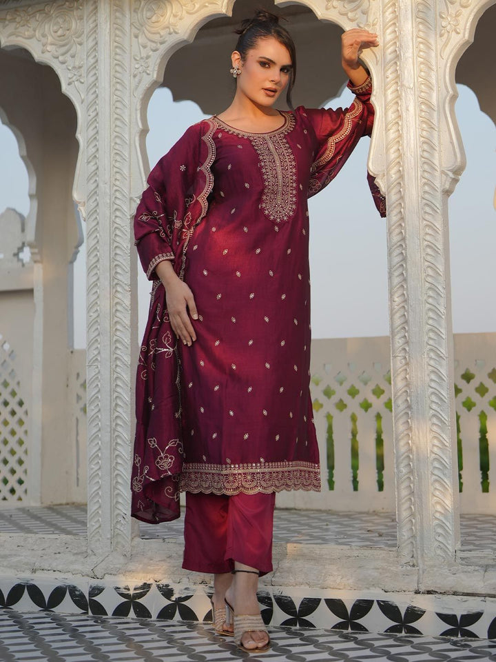 Libas Ethnic Motifs Embroidered Thread Work Straight Kurta With Trousers & Dupatta