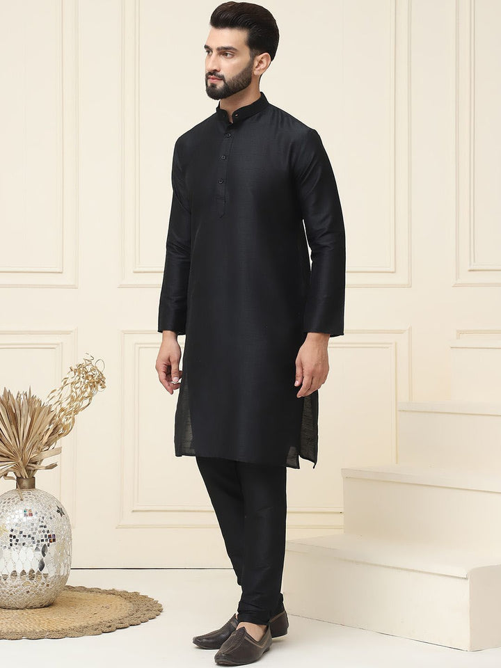 SOJANYA Mandarin Collar Kurta With Churidar & Nehru jacket