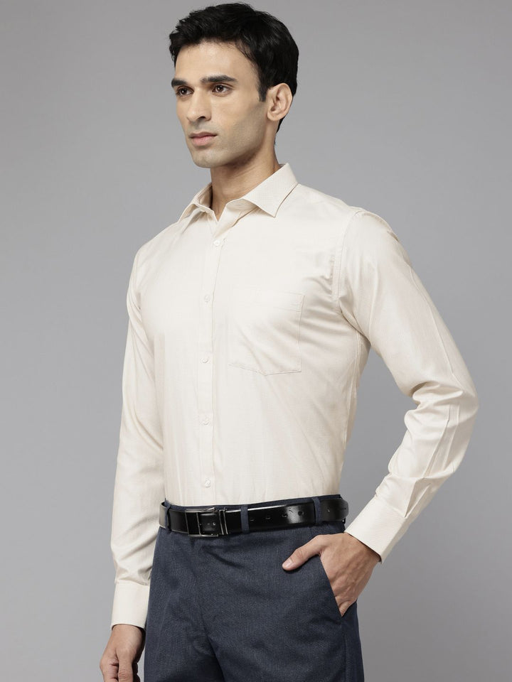 Park Avenue Textured Slim Fit Formal Shirt