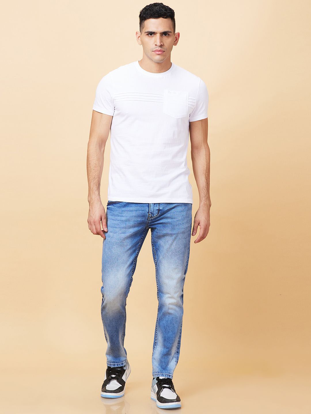 Being Human Men Slim Fit Mid-Rise Heavy Fade Stretchable Jeans
