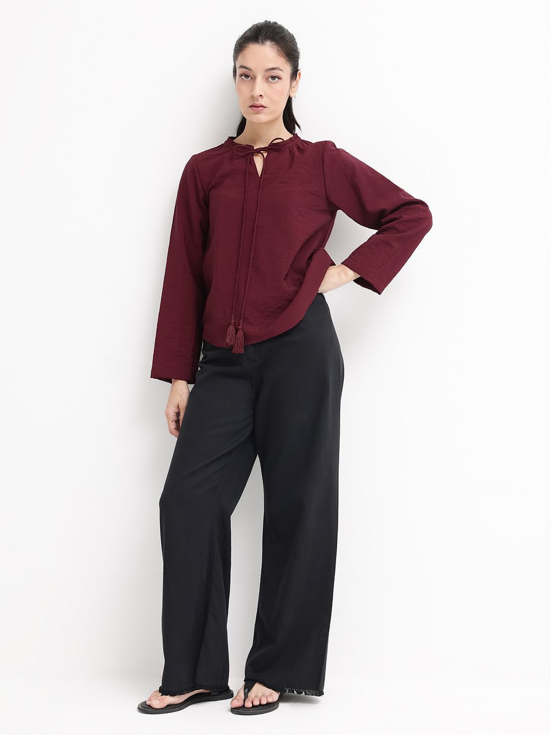 RAREISM Solid Tie-Up Neck Top
