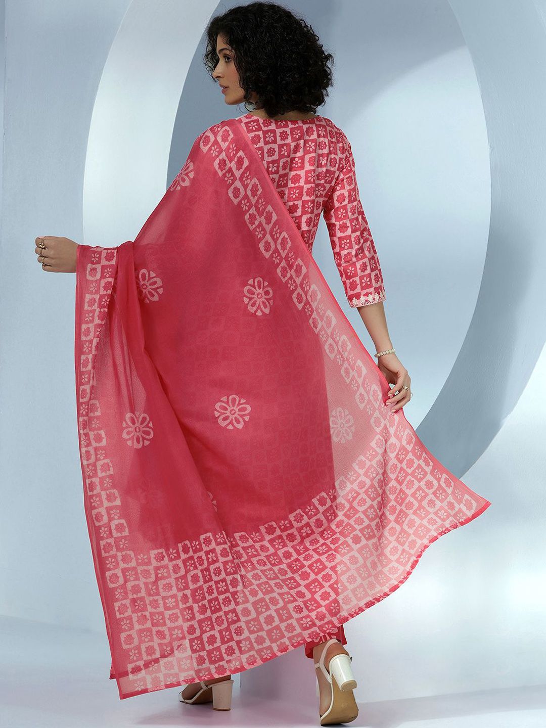 Libas Women Printed Regular Thread Work Pure Cotton Kurta with Trousers & With Dupatta