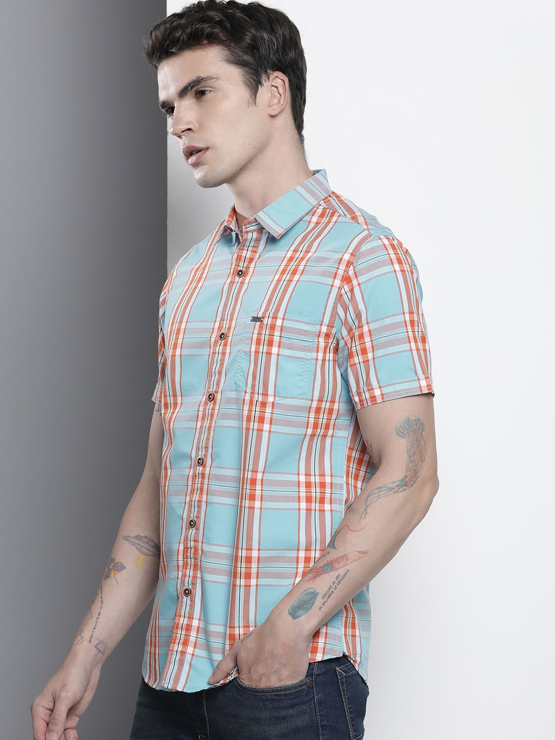 The Indian Garage Co Slim Fit Opaque Checked Casual Shirt