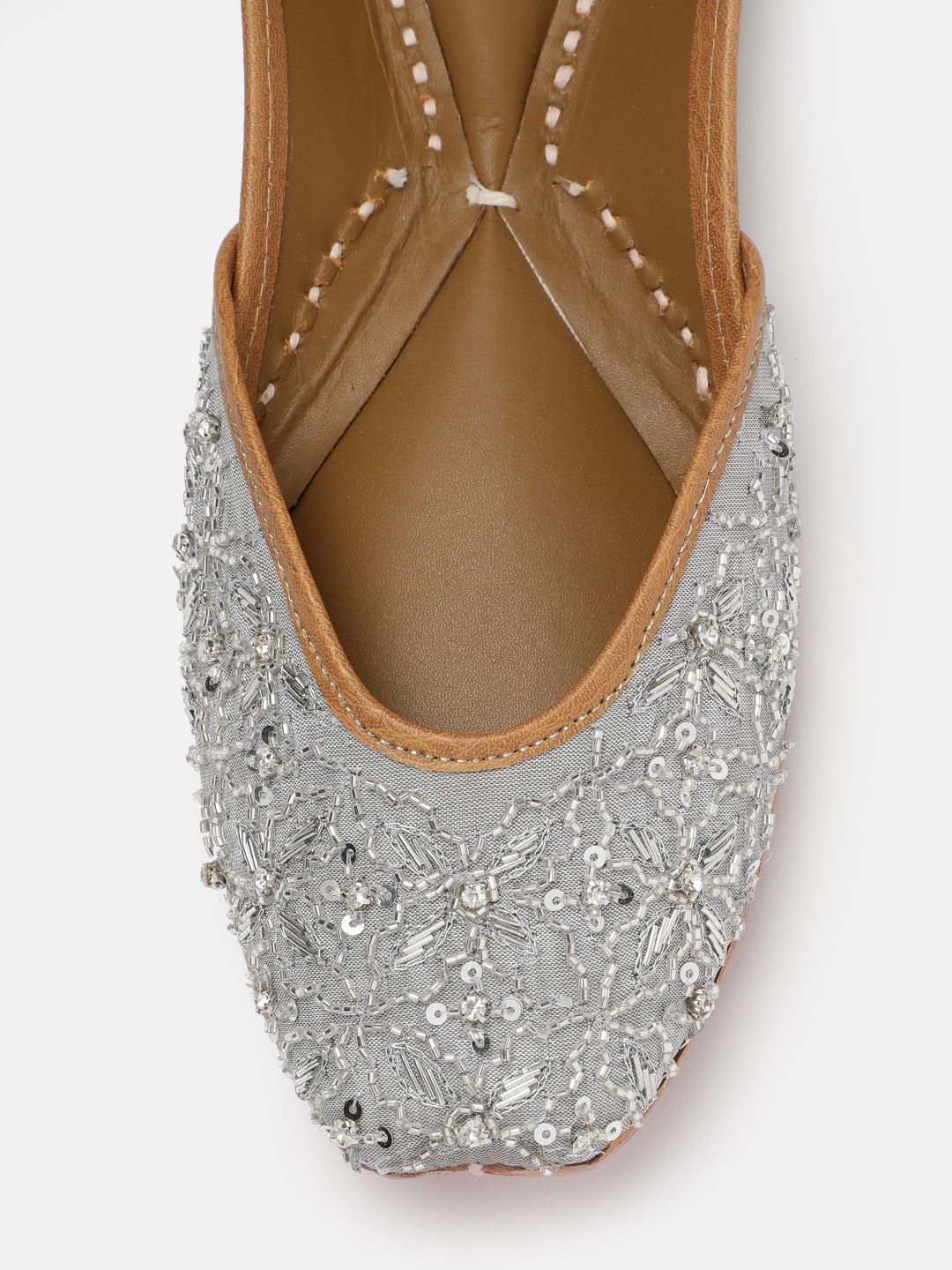 House of Pataudi  Women Embellished Ethnic Mojaris