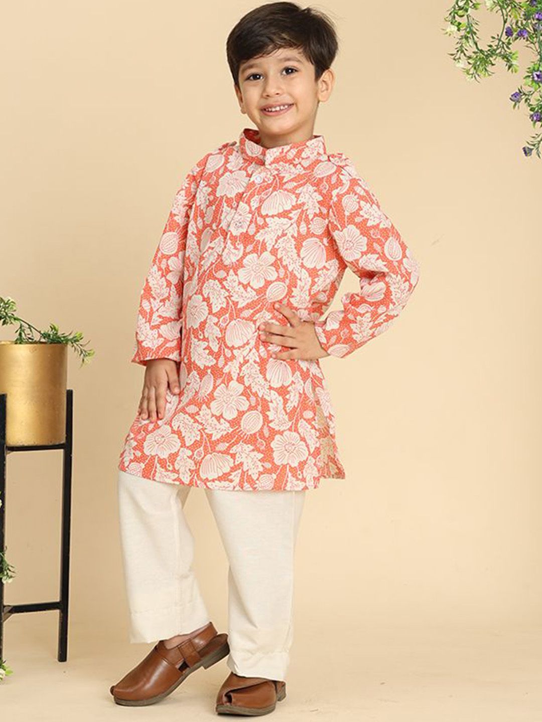 Cutiekins Boys Floral Printed Band Collar Straight Kurta dengan seluar