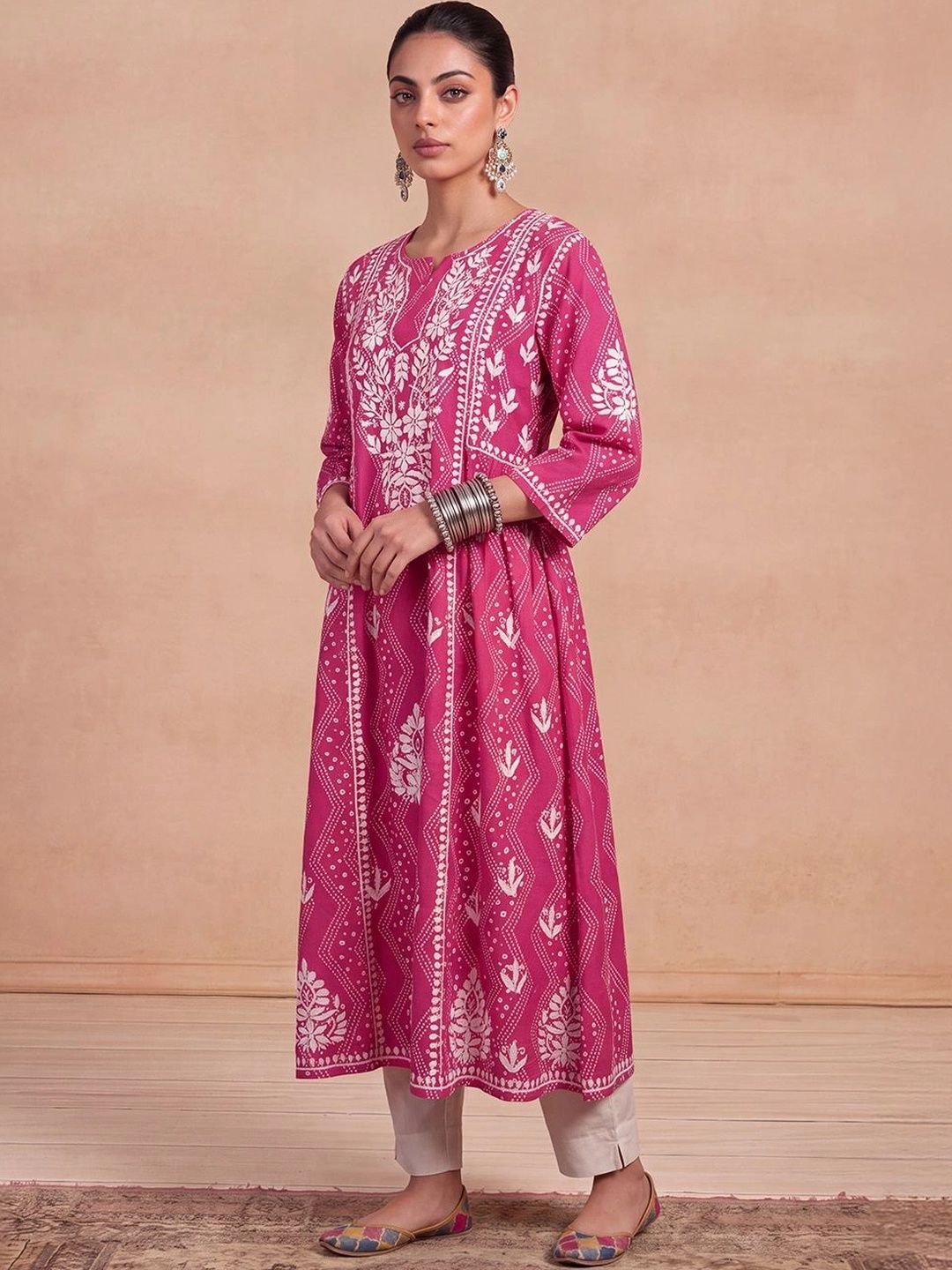 Rumah Wanita Chikankari Bersulam Chikankari Anarkali Kurta