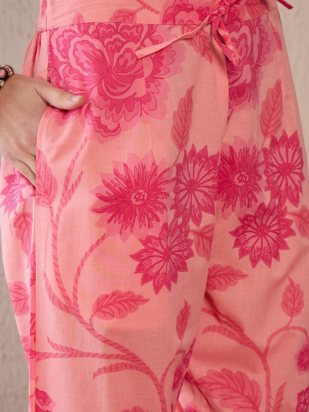 Indo Era Women Floral Printed Regular Pure Cotton Kurta with Trousers & With Dupatta