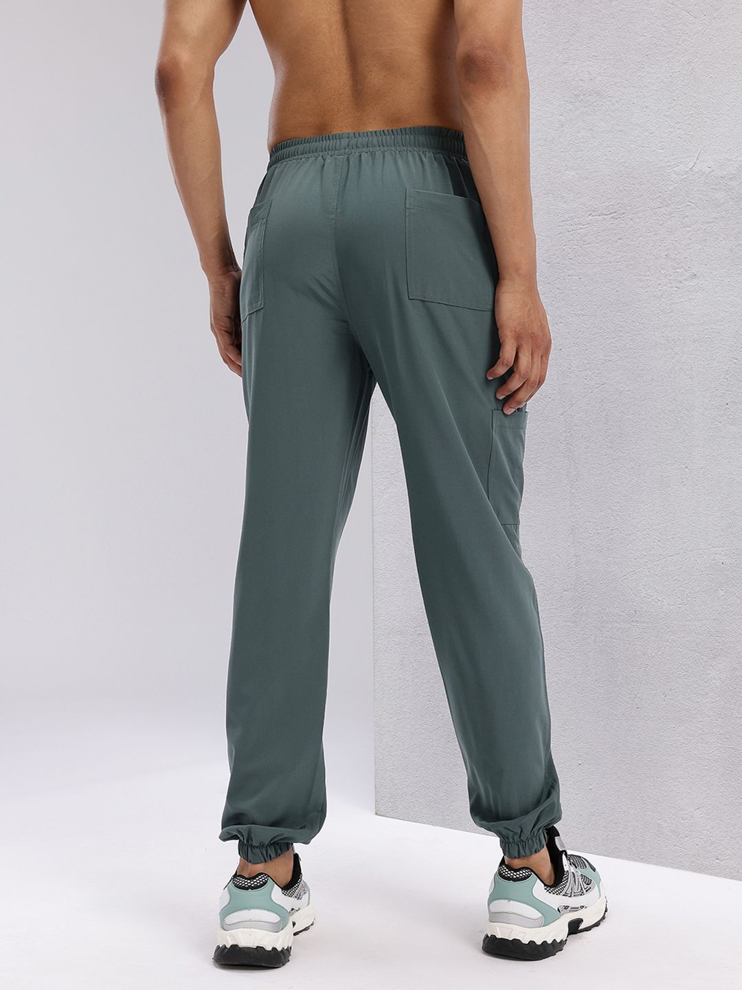 HRX by Hrithik Roshan Men Rapid-Dry Cargo Style Training Joggers