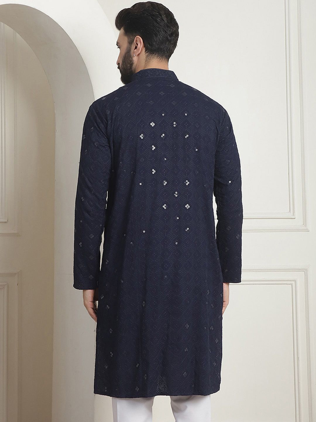 SOJANYA Sequinned Thread Work Mandarin Collar Kurta