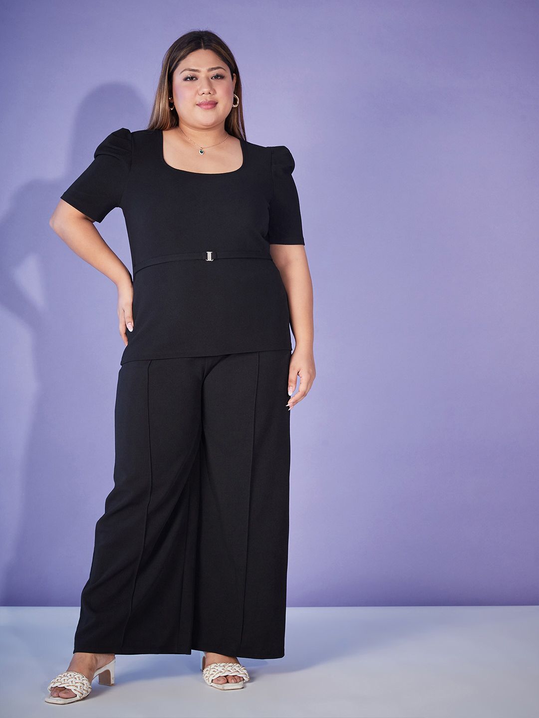 SASSAFRAS Curve Black Scoop Neck Puff Sleeves Top