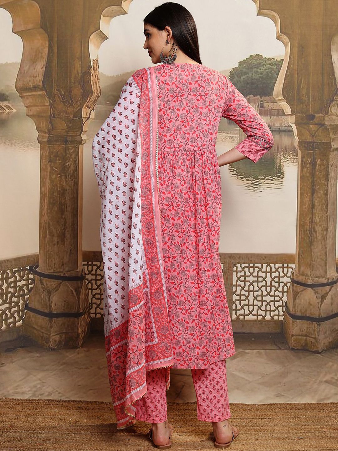 Vishudh Women Floral Printed Regular Pure Cotton Kurta with Trousers & With Dupatta