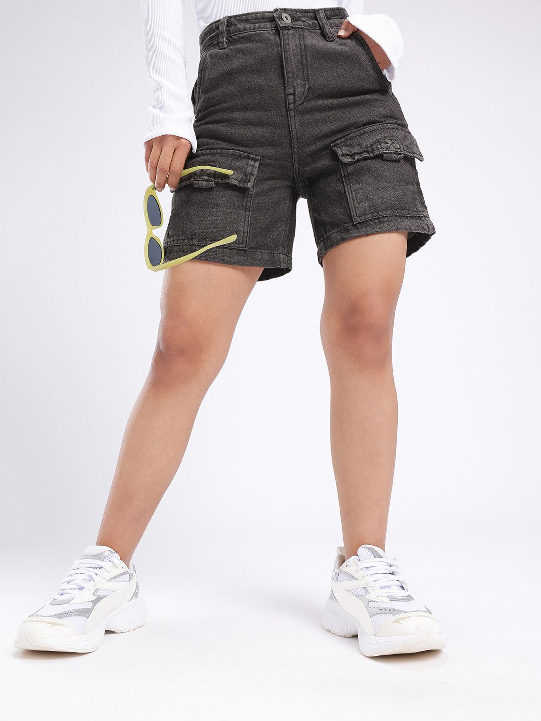 DressBerry Women Urban Vibe High-Rise Denim Cargo Shorts