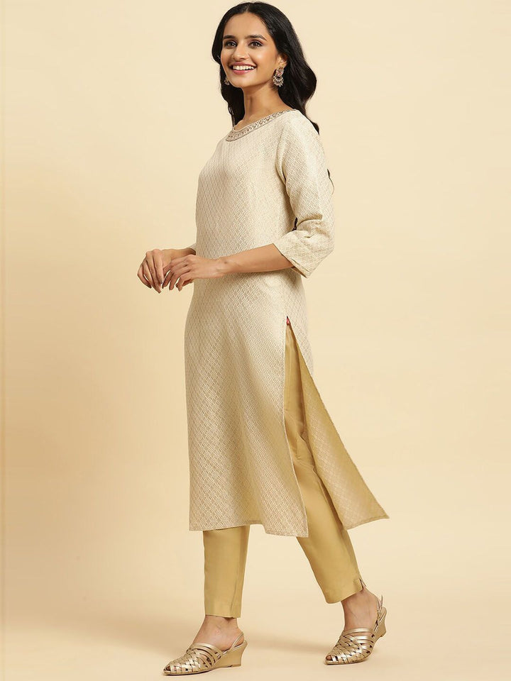 W Woven Design Sequinned Kurta