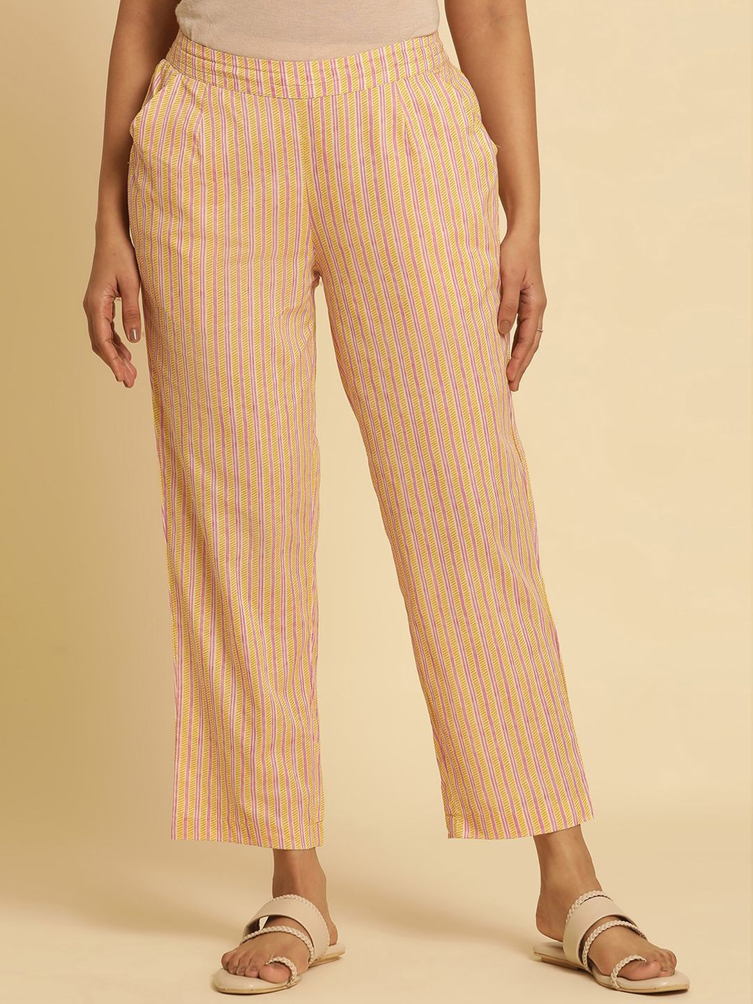 W Women Geometric Printed Straight Fit Pure Cotton Ethnic Trousers