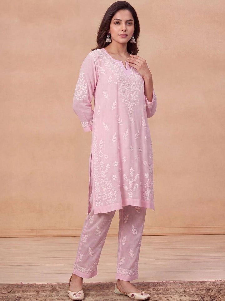Rumah Chikankari Wanita Biasa Chikankari Chanderi Silk Kurta dengan Seluar