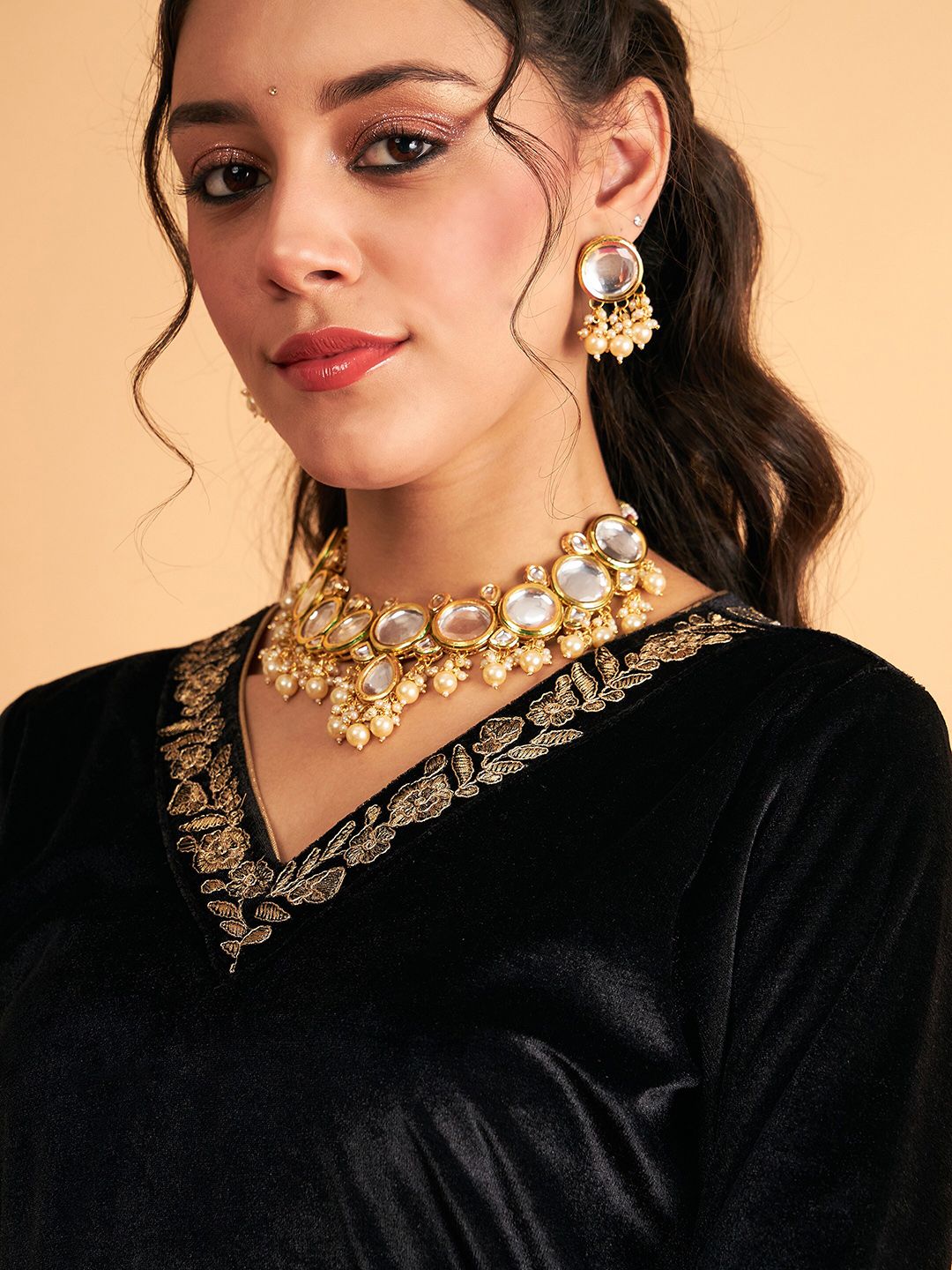 Shae by SASSAFRAS Embroidered V-Neck Zari Velvet Kurta