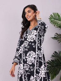 Varanga Floral Printed V-Neck Panelled Pure Cotton A-Line Kurta With Trouser