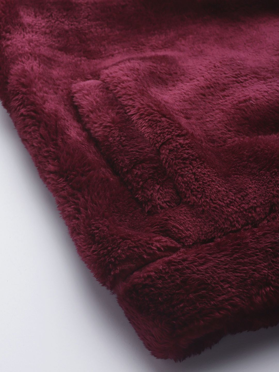 DressBerry Women Burgundy & Navy Blue Faux Fur Colourblocked Sherpa Jacket