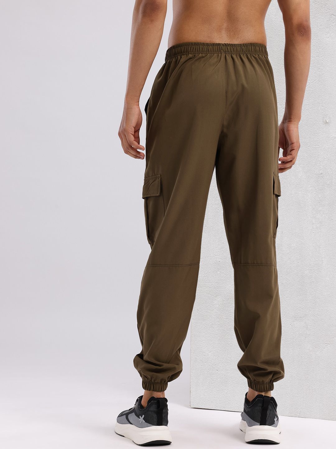HRX by Hrithik Roshan Men Panelled Mid-Rise Rapid-Dry Training Cargos