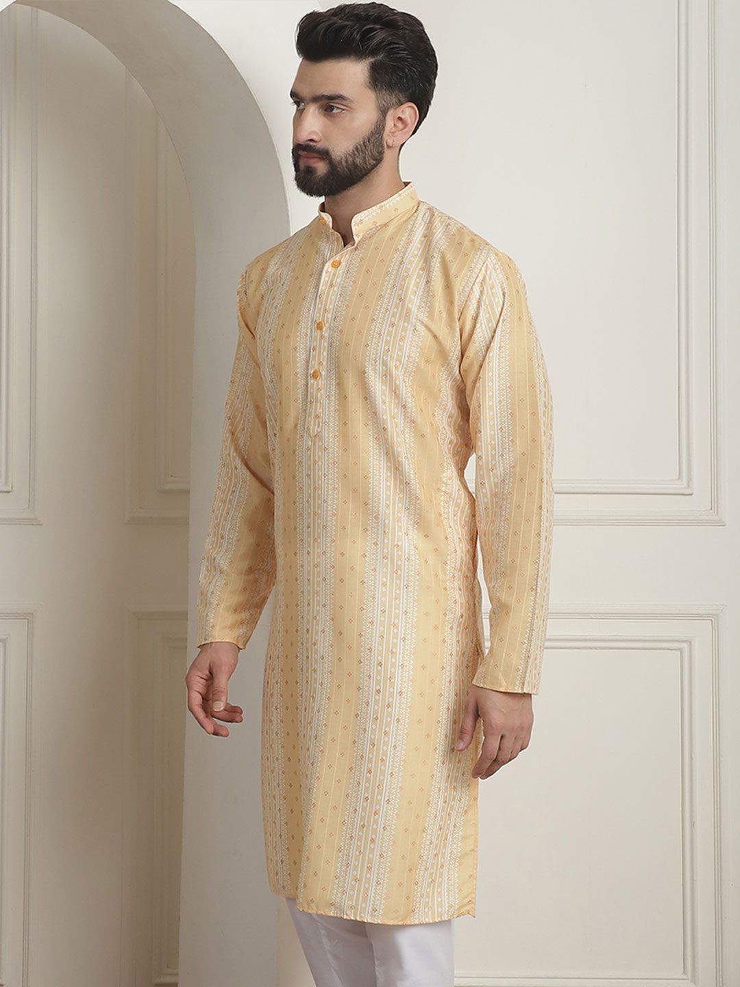 SOJANYA Men Silk printed  Ethnic Motifs Flared Sleeves Kurta