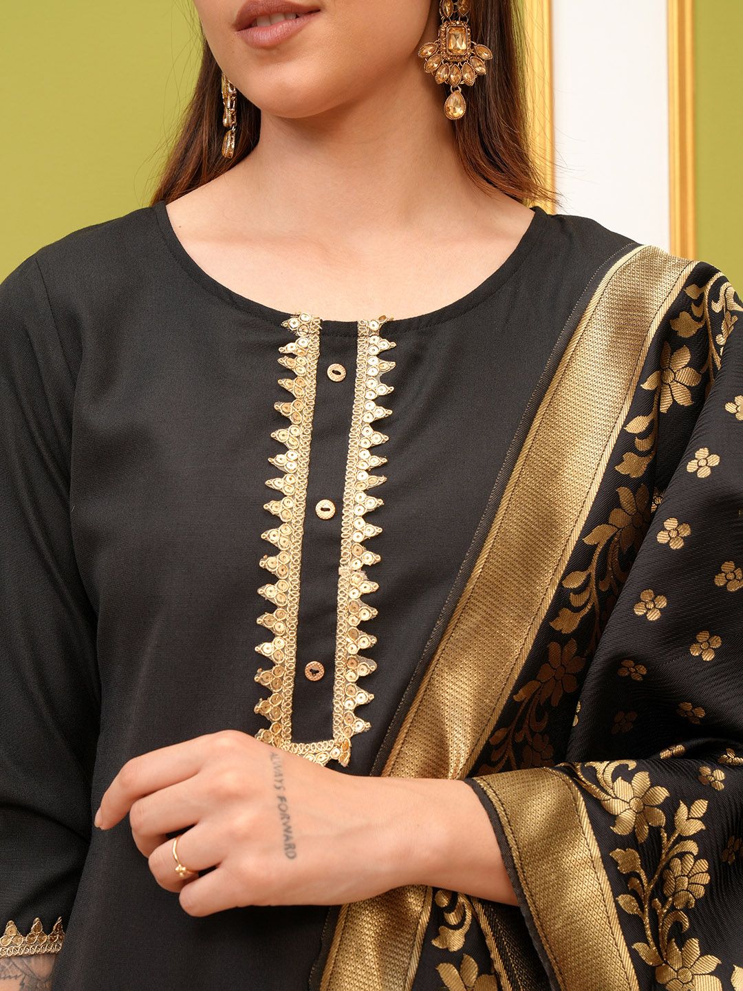 Vishudh Black Round Neck Floral Regular Straight Kurta with Palazzos & With Dupatta