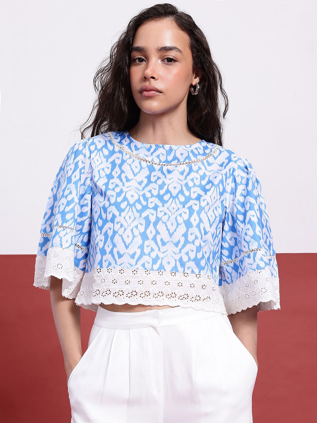 DressBerry Artful Attitude Printed Schiffli Crop Top