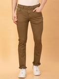 Menjadi seluar jeans lelaki manusia