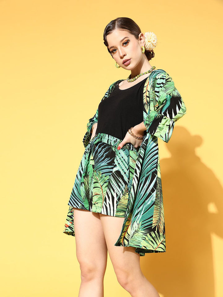 Berrylush Women Gorgeous Green Printed Nuovo Sleeves Shrug