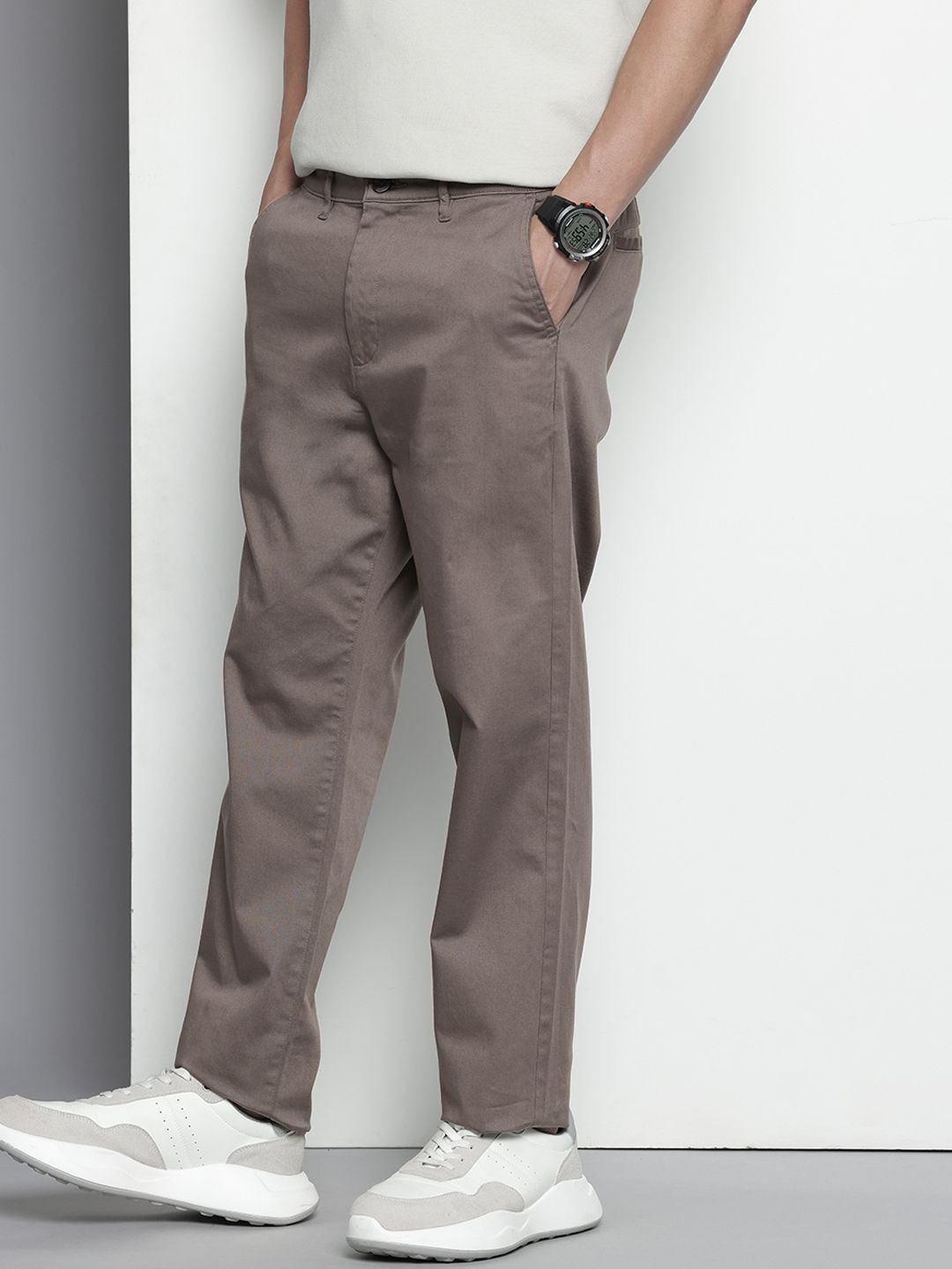 The Indian Garage Co Men Regular Fit Chinos Trousers