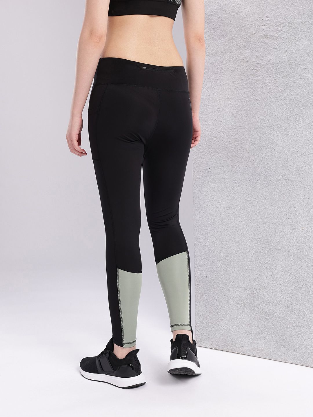 HRX by Hrithik Roshan Women Colourblock Rapid-Dry Running Tights