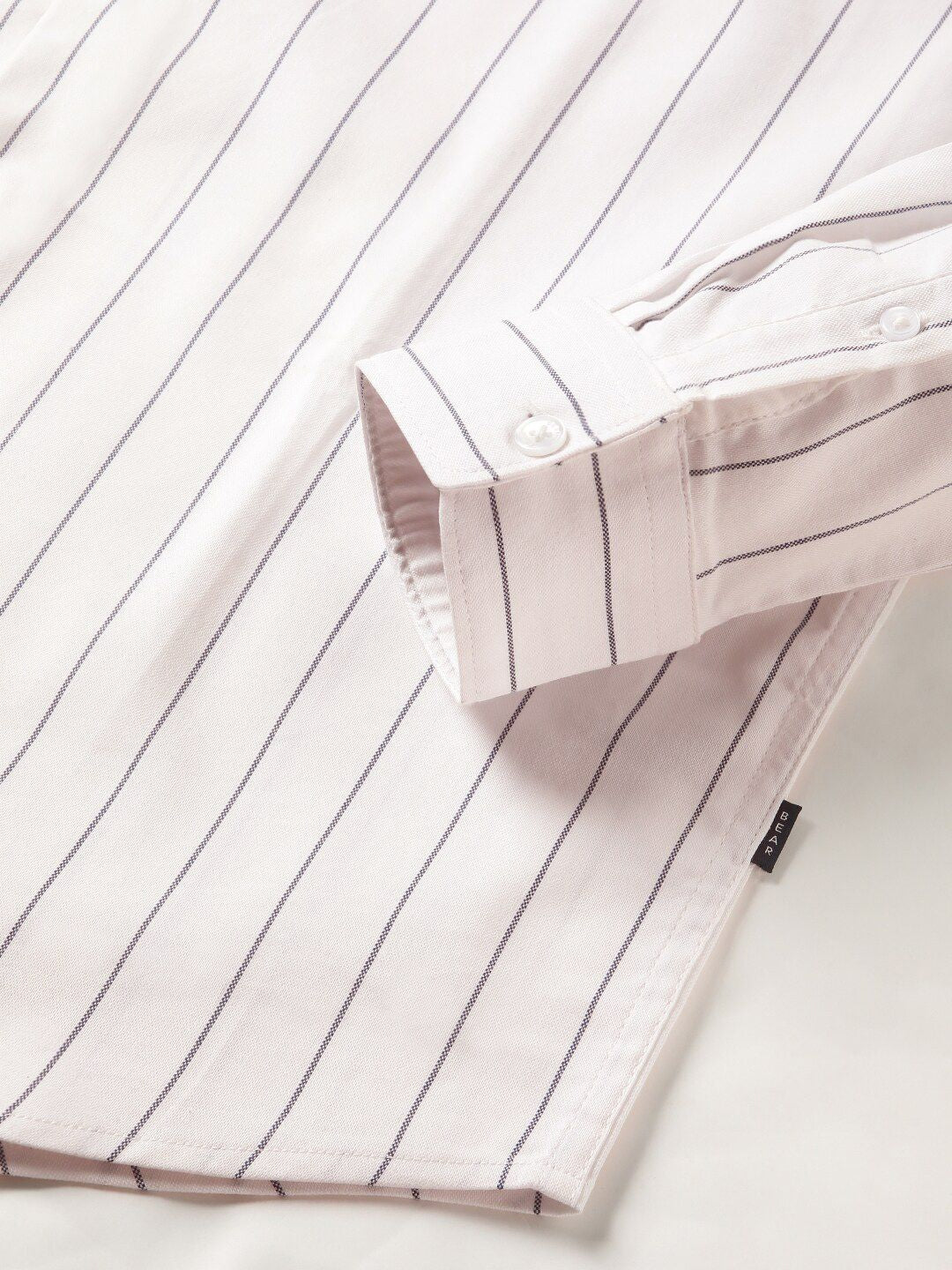 THE BEAR HOUSE Slim Fit Vertical Stripes Twill Spread Collar Casual Shirt