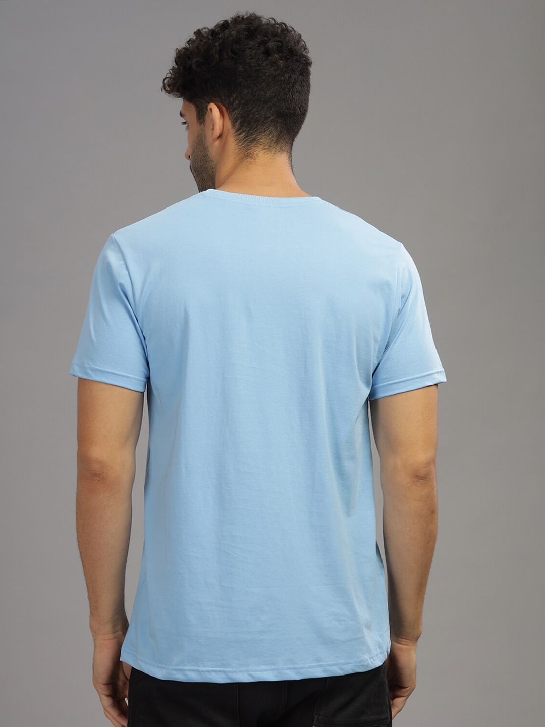 ADRO Colourblocked Regular Fit Cotton T-shirt