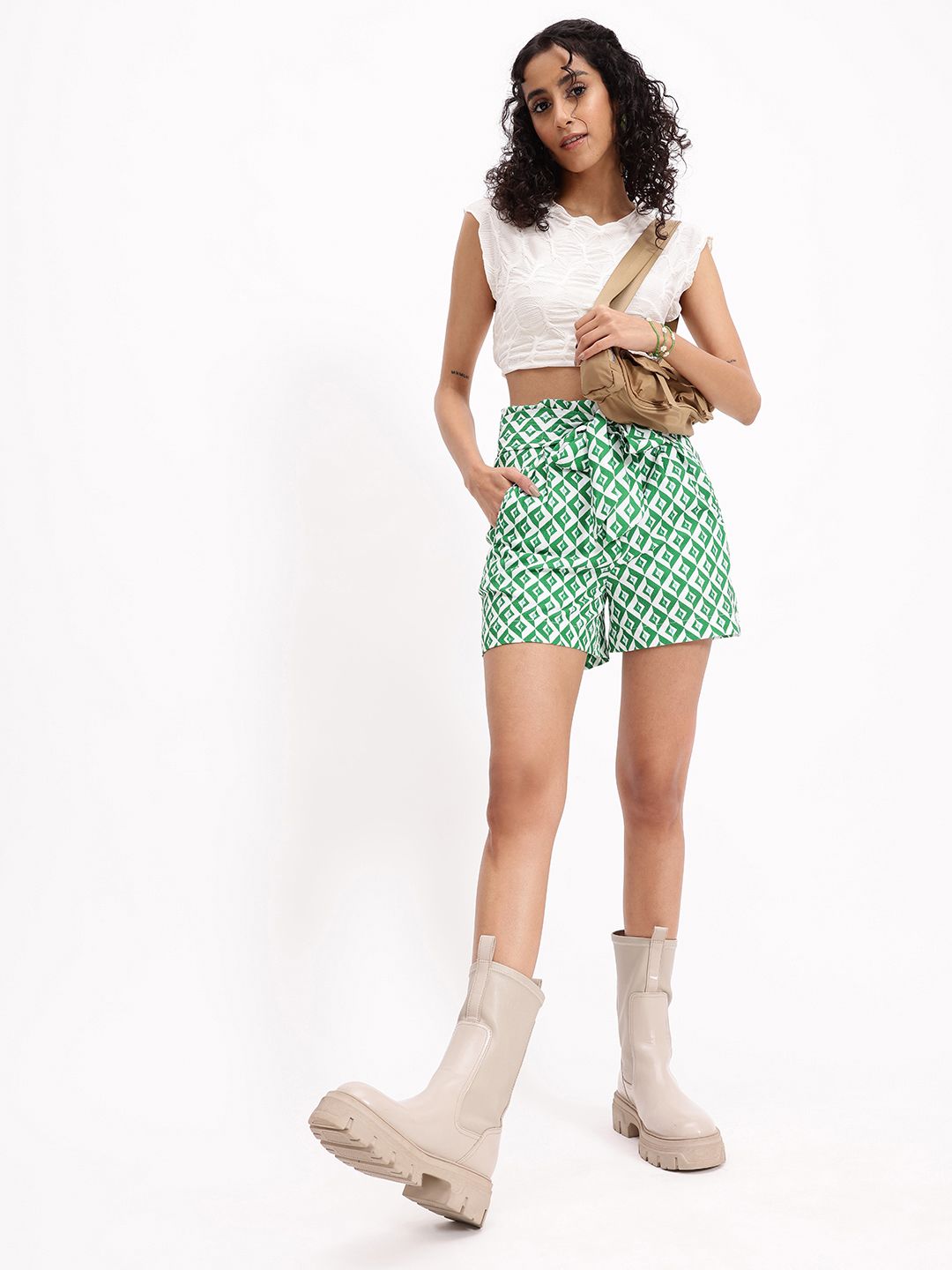 DressBerry Women Minimalist Touch Geometric Printed Shorts