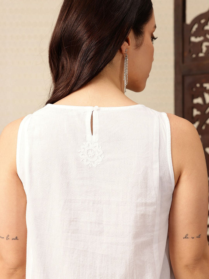 House of Pataudi Sleeveless Thread Work Indie Florals Jashn Kurta