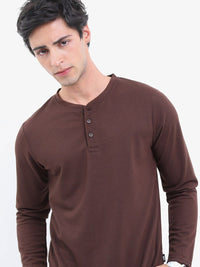 Highlander Henley Neck Popcorn berstruktur tshirt biasa