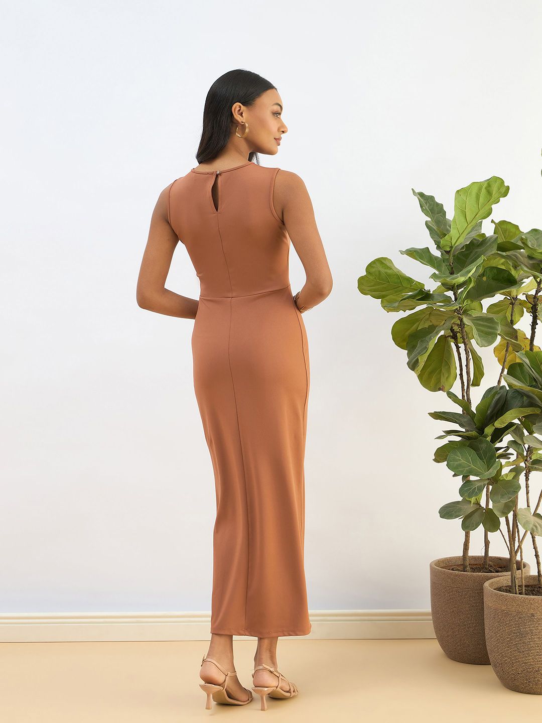 SASSAFRAS BASICS Bodycon Midi Dress