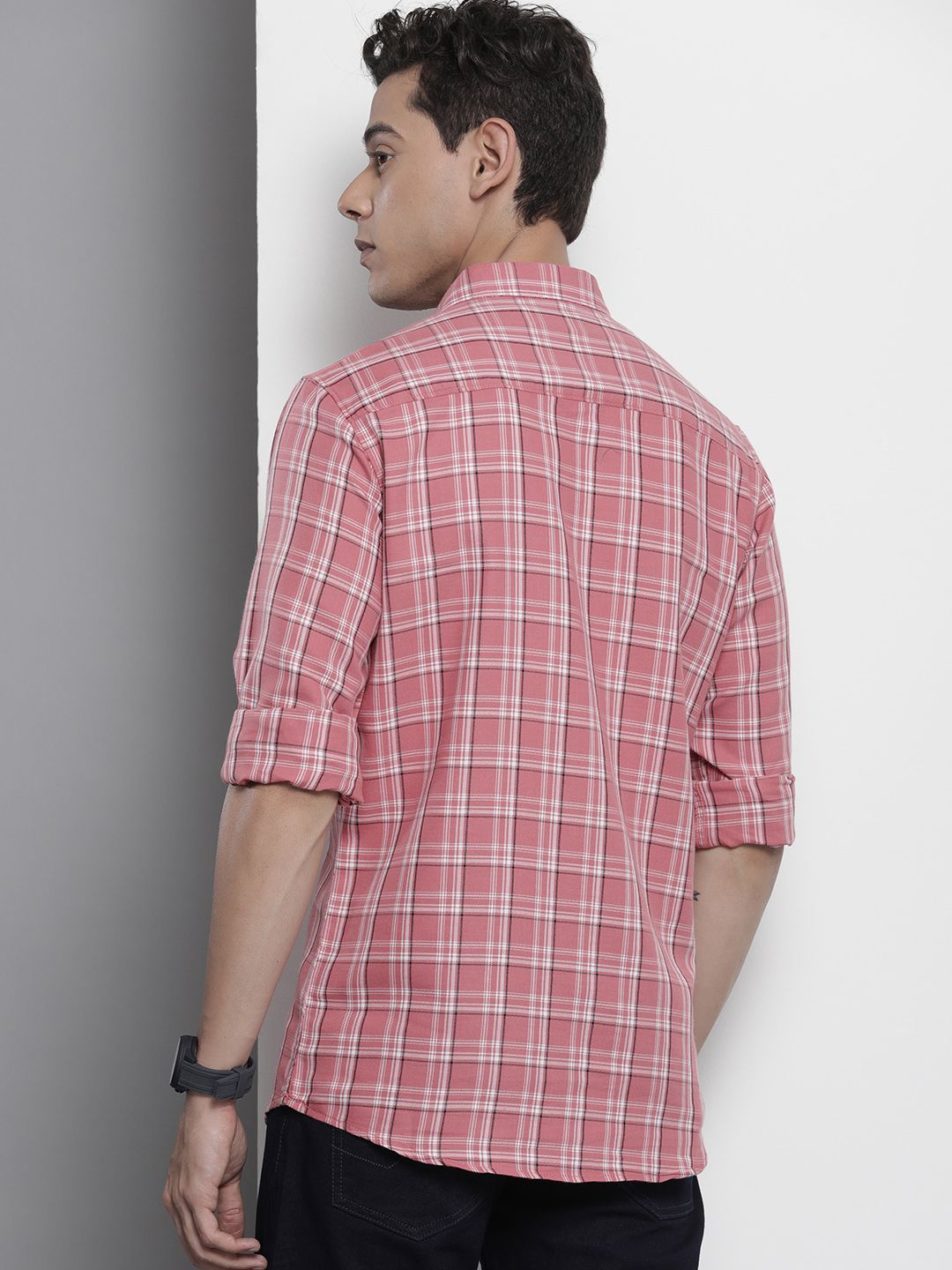 The Indian Garage Co Men Pink & White Checked Cotton Casual Shirt