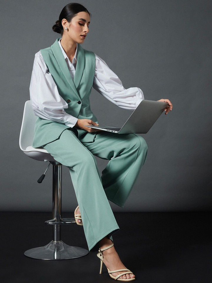 SASSAFRAS worklyf Loose Fit High-Rise Pleated Parallel Trousers