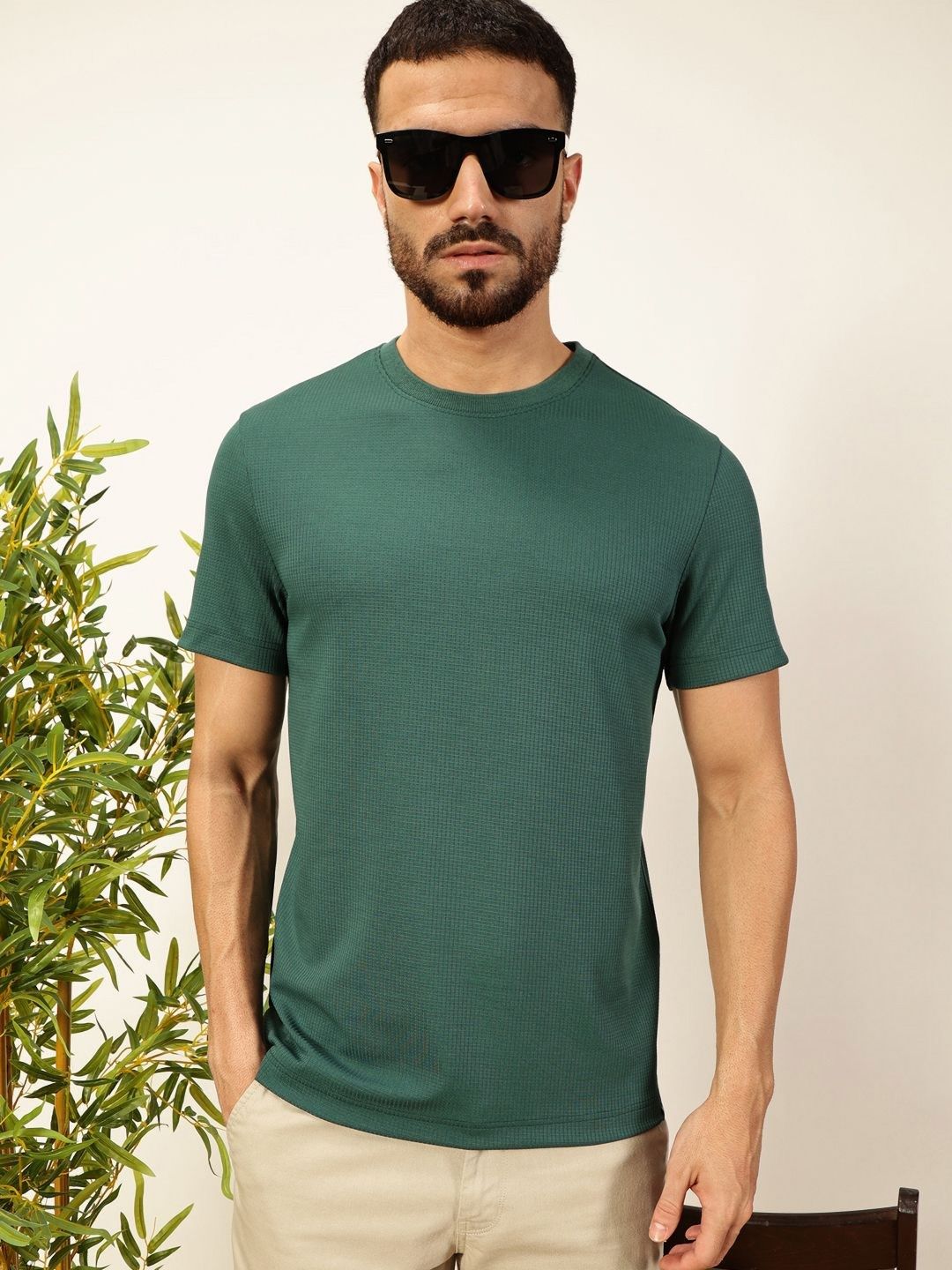 Thomas Scott Men Anti Odour Solid Round Neck T-Shirt