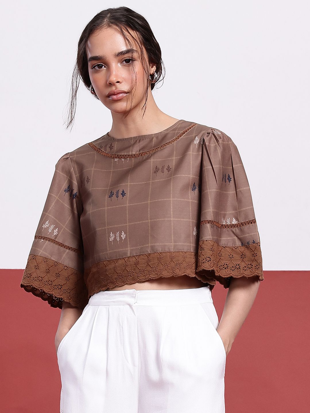 DressBerry Printed Schiffli Crop Top