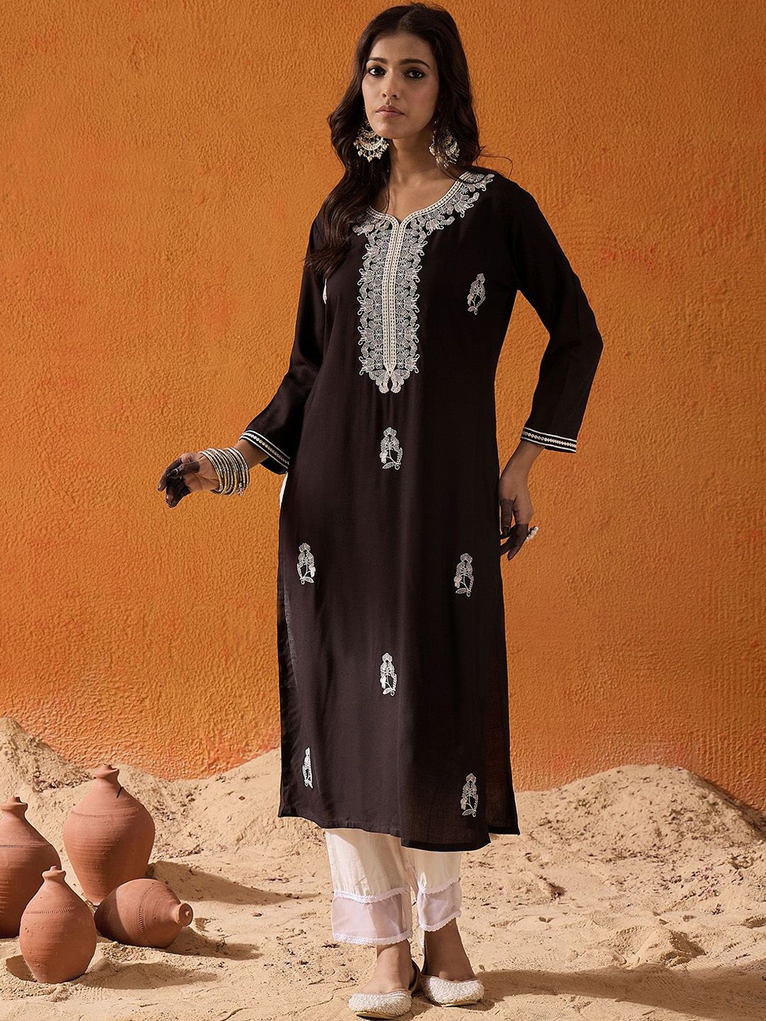 Indo Era Ethnic Motifs Embroidered Straight Kurta