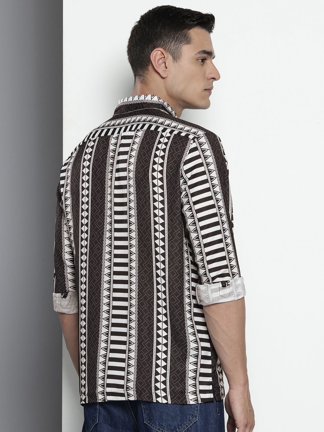 The Indian Garage Co Relaxed Fit Geometric Printed Casual Shirt